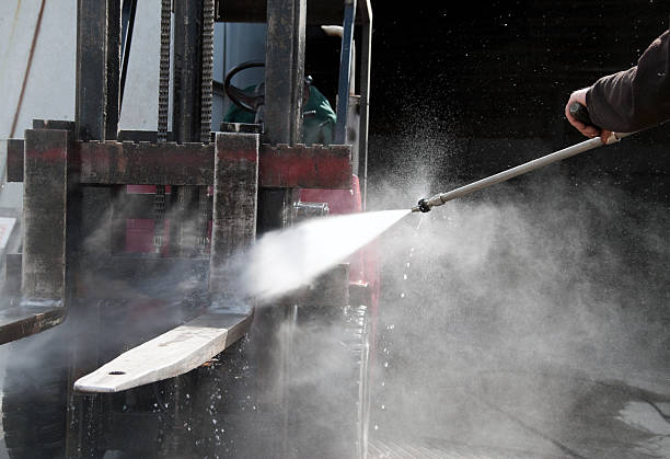 Best Sidewalk and Walkway Pressure Cleaning in Chantilly, VA